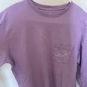 Vineyard Vines Long Sleeve T-shirt with Pocket. Size S but can fit a M